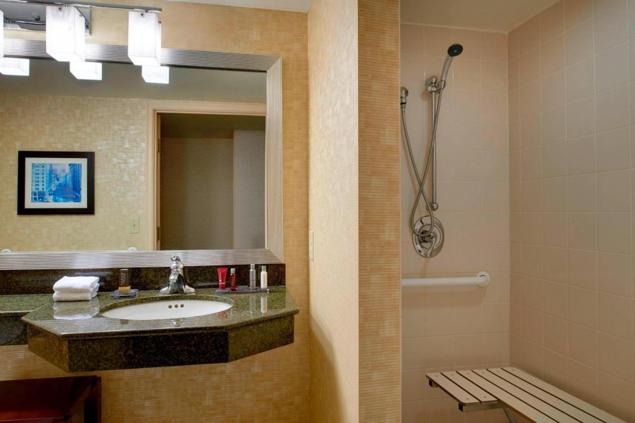 Milwaukee Marriott West Hotell Waukesha Eksteriør bilde